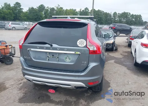 2017 Volvo Xc60 T5 Dynamic z USA, uszkodzony, nr VIN YV440MRR0H2094310